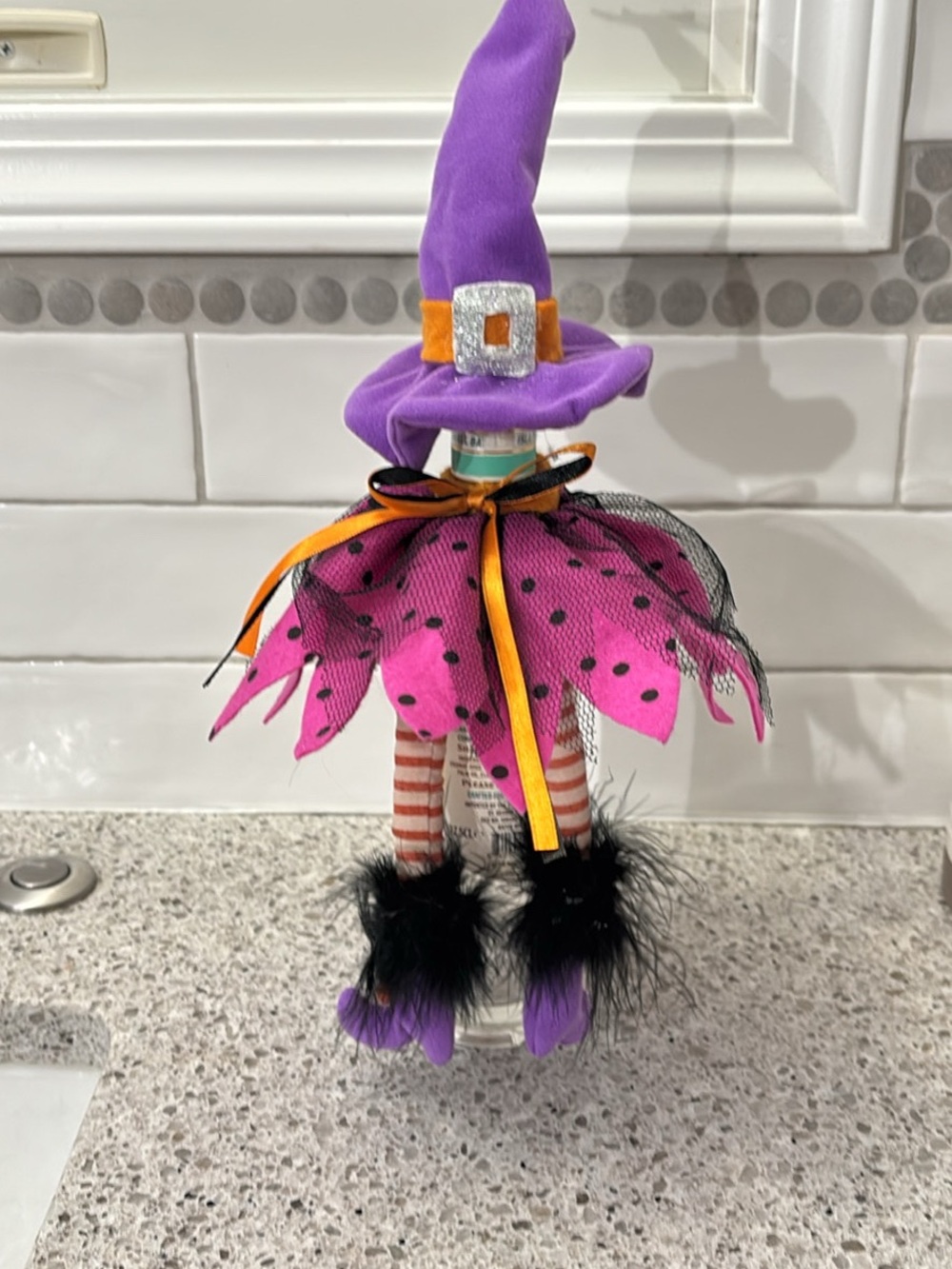 Purple Witch Costume Hat and Tutu Set - Fun Halloween Accessory for bottles